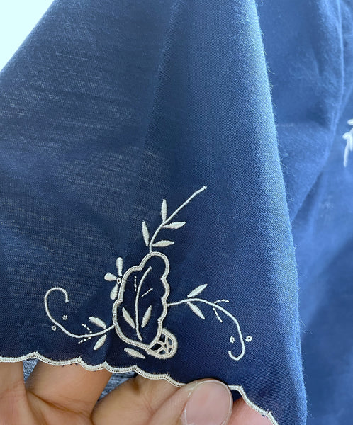 { Very Rare Find } Vintage 50s 60s embroidered dark Navy blue  collared blouse