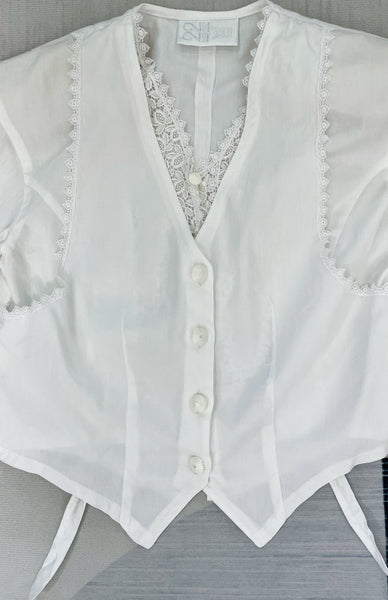 Must Have | Marie | Vintage 1980s lace accents cropped faux-vest top blouse