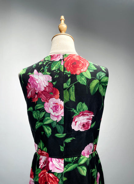 Must Have | 100% Silk Vintage 1960s 1970s Rose print Silk Dress