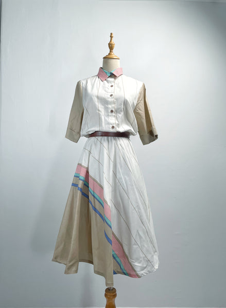 Must-have! | Addison | Vintage 1970s 1980s diagonala stripes lightweight fit-and-flare dress