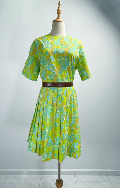 Stila | Vintage 1960s paisley retro print pleated Preppy chic Dress