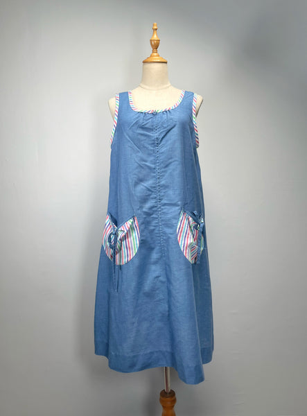 Maedi | Vintage 1950s 1960s soft cotton-mix Chambray easy-wear dress with striped binding and pockets