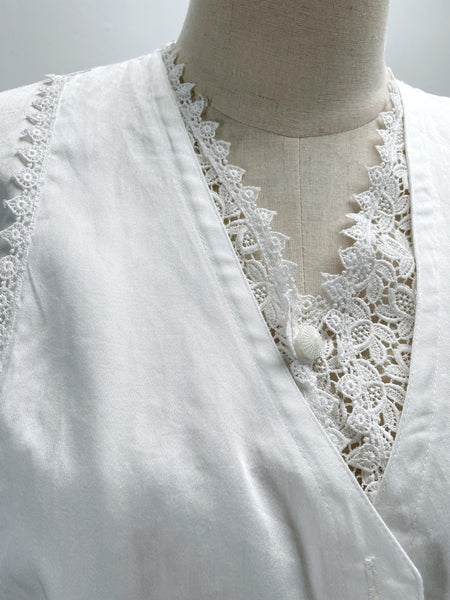 Must Have | Marie | Vintage 1980s lace accents cropped faux-vest top blouse