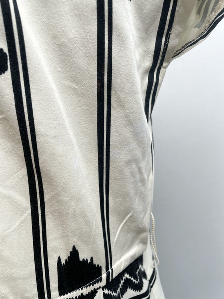 Must-have | Emery | Vintage 1970s 1980s Aztec monochromatic drop-waist black and white graphic geometric print dress