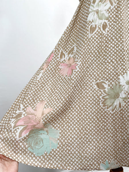 Lillian | Vintage 1980s big button eggshell beige dress with floral motif