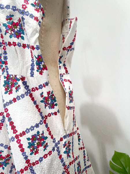 Vintage 1950s 1960s Country chic cottage core Sun dress | Merrill |