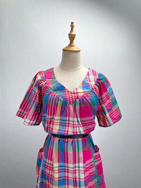Happy | Vintage 1980s madras checks Dress with ruffles and flared tulip sleeves