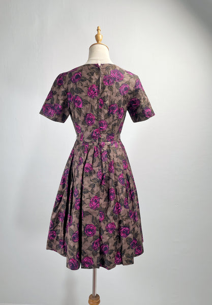 Viva En Rose | Vintage 1950s 1960s Madmen era cocktail dress with rose print