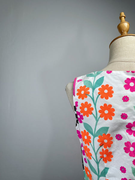 Twix | Vintage 1960s Twiggy mod flower power sheath mini dress