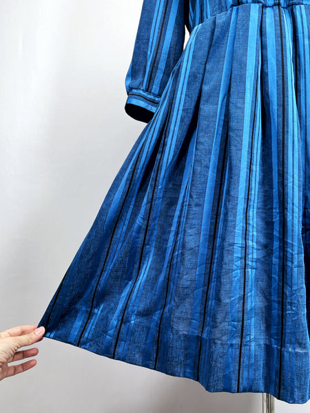 { Rare find } Midge | Vintage 1970s Royal blue Leslie Fay dress with Big scalloped collar