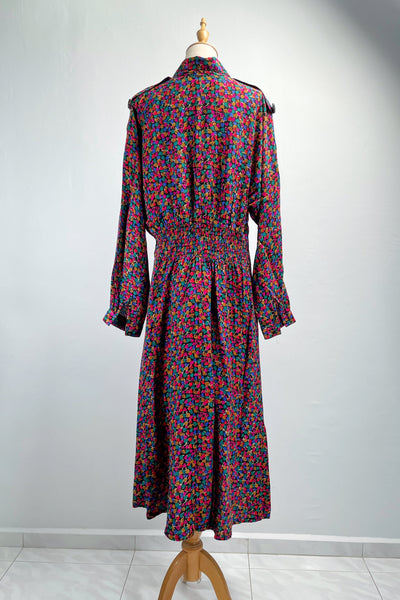 Hearts in flight | Vintage 1980s hearts-print dress with Embellished buttons