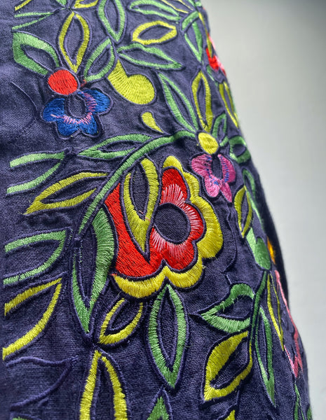 Sonny | Vintage 1990s 2000s 100% Linen and cotton embroidered Moulinette Soeurs skirt