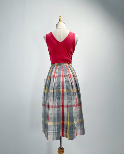 Eva | Vintage 1970s plaid yellow red grey skirt with big pockets