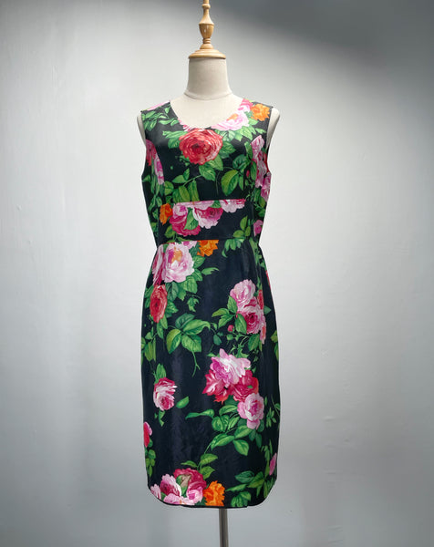 Must Have | 100% Silk Vintage 1960s 1970s Rose print Silk Dress