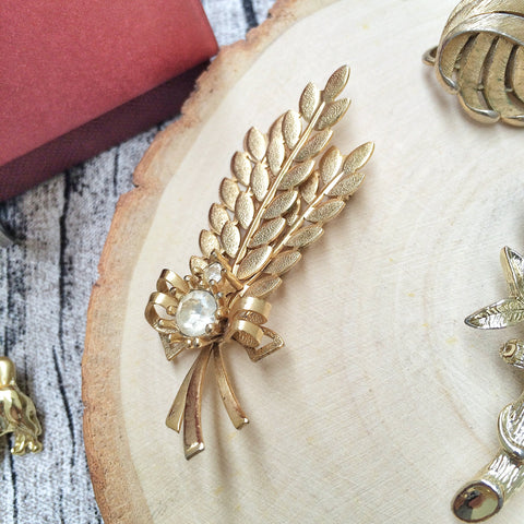 Vintage Sarah Coventry Wheat Sheath with faux Rhinestone Goldtone Brooch