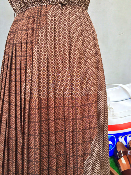 Chocolates Always | Vintage 1970s polka dot Zorro accordion pleats dress