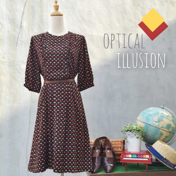 Optical Illusion | Vintage 1960s geometric Triangle Diamond shape Double Breasted pleat Dress