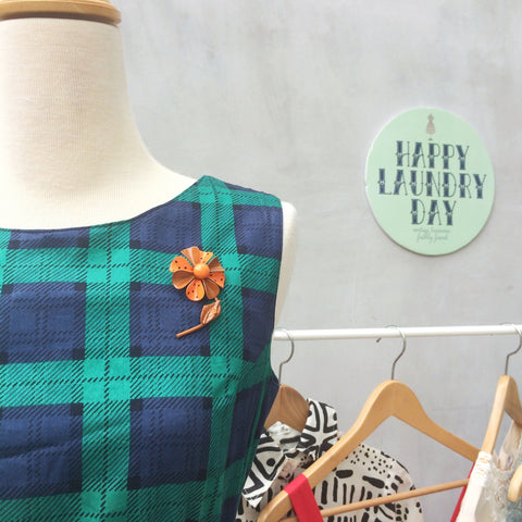 Tartan Tarzan | Vintage 1980s plaid Blue green Tartan print Button down dress with Hip pockets