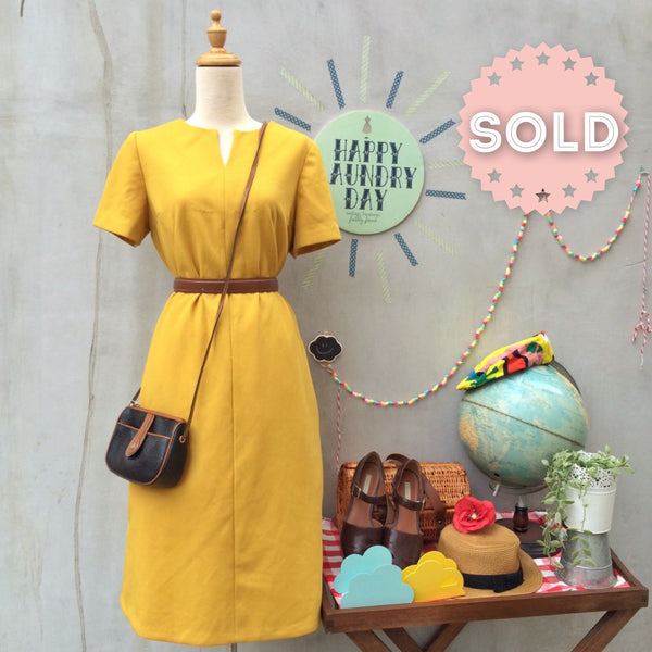 Muster up Mustard | Vintage 1960s twiggy mod Mustard Yellow Shift dress