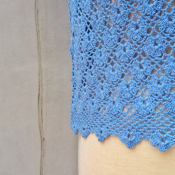 She sells Seashells | Vintage 1960s 1970s Handmade in Singapore blue Crochet Knit Top with Scalloped Hems