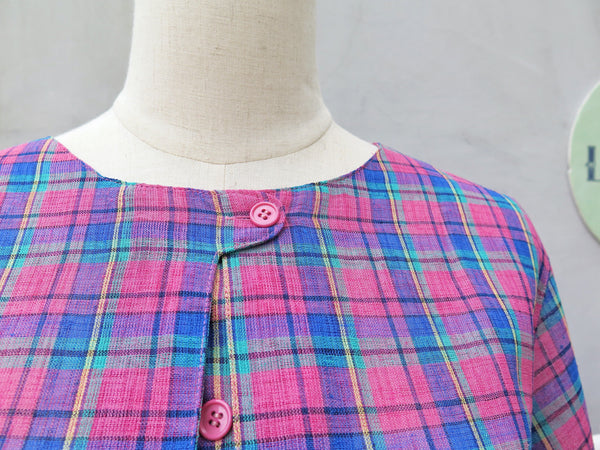 Henny Penny | Vintage 1950s 1960s Fuchsia pink and turquoise gingham plaid Middle Slit button dress