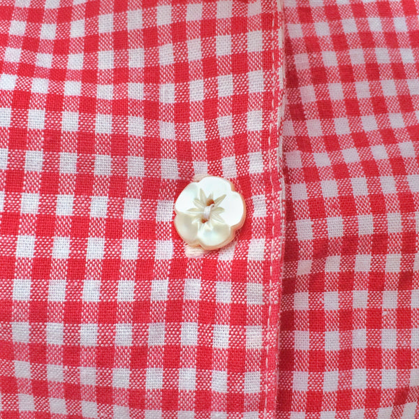 Country Sweetheart | Vintage 1950s Sweetheart neckline Gingham Red white plaid Sash tie-back Button-down dress with POCKETS