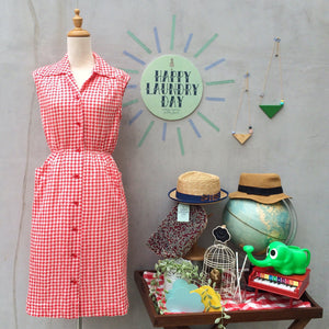 Red Hound | Vintage 1950 1960s Houndstooth print Sleeveless Button down dress with Pockets