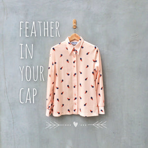 SALE | Feather in your cap | Retro feather print Vintage 60s 70s shirt blouse Mint Deadstock