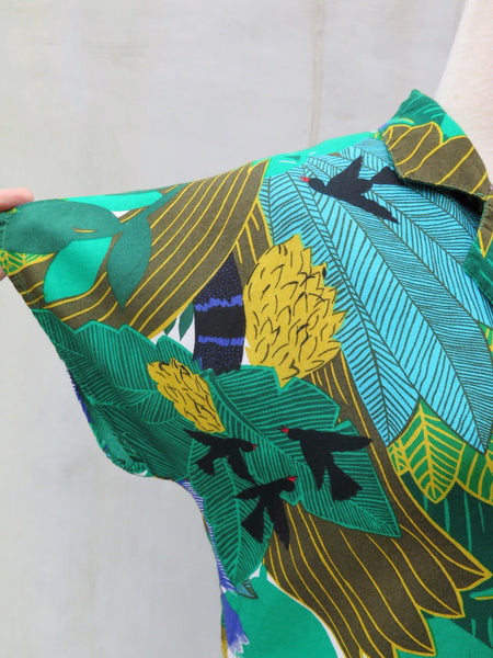 Rainforest Raven | Vintage 1970s 1980s Retro Vibrant Tropical Jungle Bird print Shirt Top