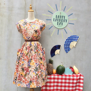 Cornflower Summer | Vintage Cotton 1950s bright abstract floral print Day dress with POCKETS!