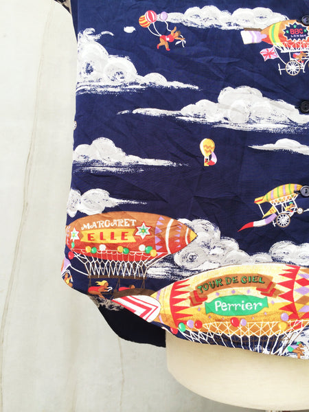 In the clouds | Retro kitsch Novelty Print hot-air balloon Vacation Shirt-blouse