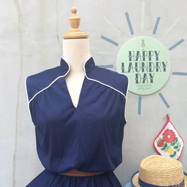 Blue Swan | Vintage 1960s 1970s Navy blue sleeveless dress