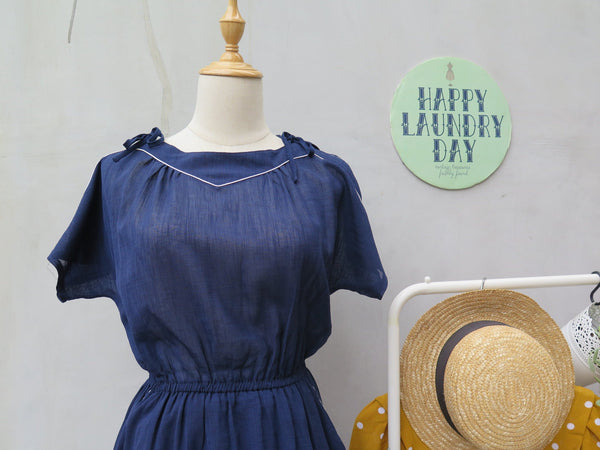 LaSalle Sail | Vintage 1950s 1960s Navy blue dress with shoulder ribbons and white piping