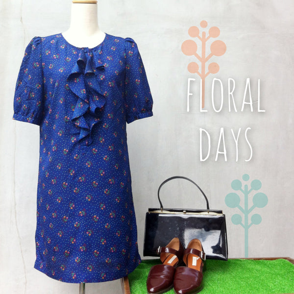 Floral Days | Retro 70s Small floral print Indigo blue Ruffle front Tunic Dress