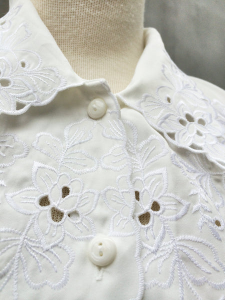 Indie Cycle | Cropped hipster white Embroidered Vintage hippie 1960s shirt