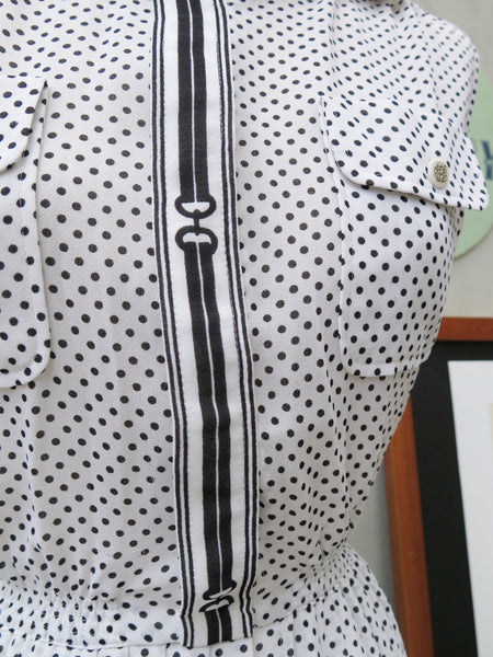 White Right | Vintage 1970s White black polka dot pleated dress