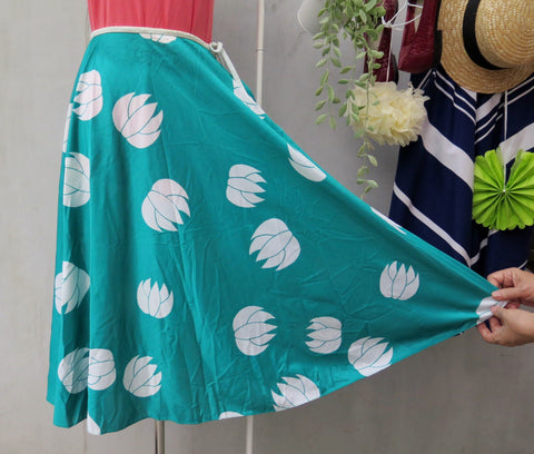 SALE! | Zen Plan | Vintage 1960s 1970s turquoise green Lotus print Flared skirt