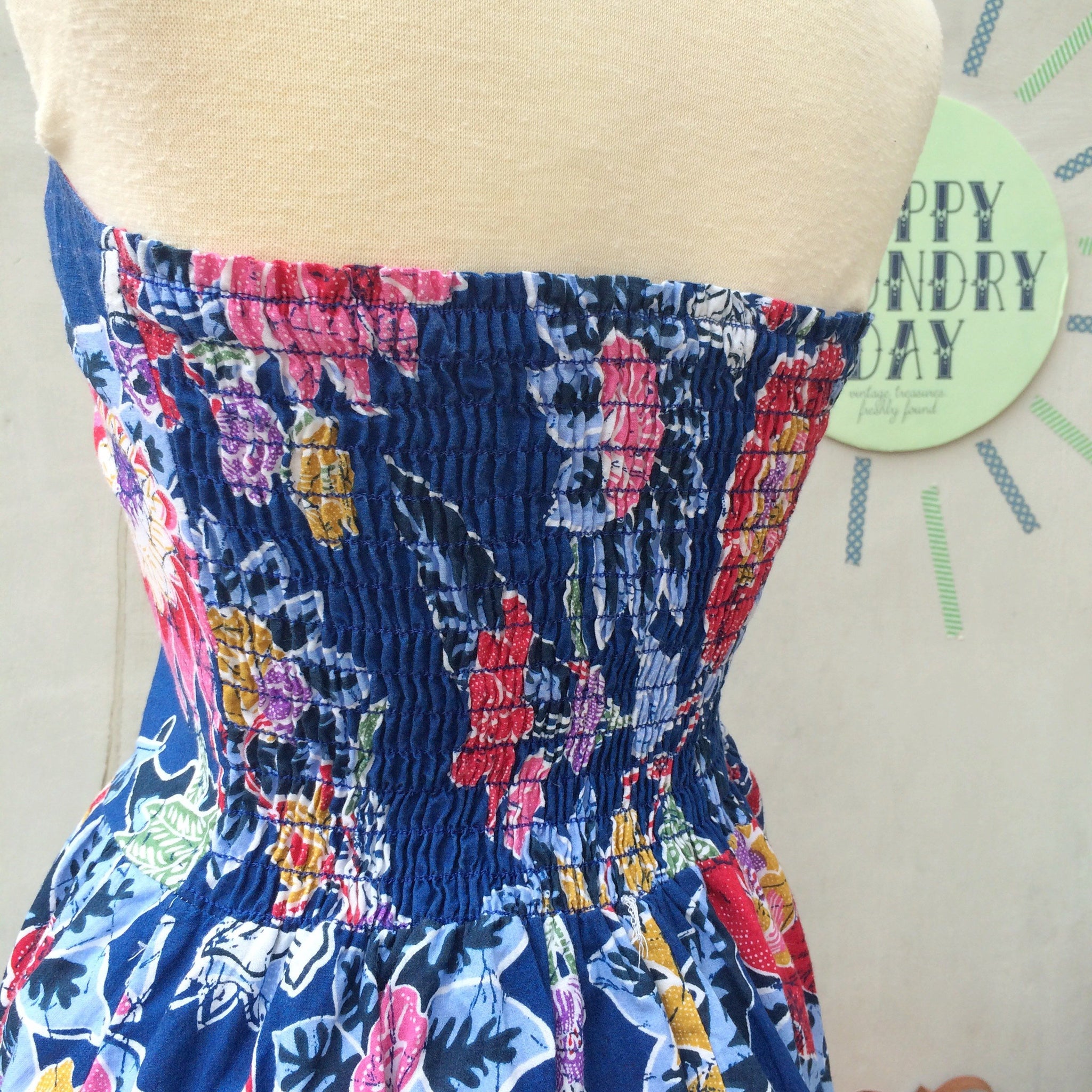 Kebaya Hey | Vintage 1950s 1960s Batik Oriental style Strapless Summer Beach Dress