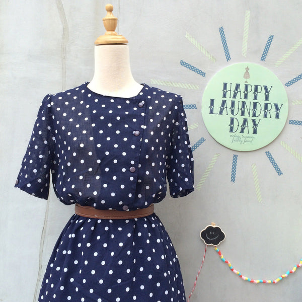 Timeless Two-step | Vintage 1940s 1950s Navy blue and white polka dot Day Dress with Cute sleeves & buttons