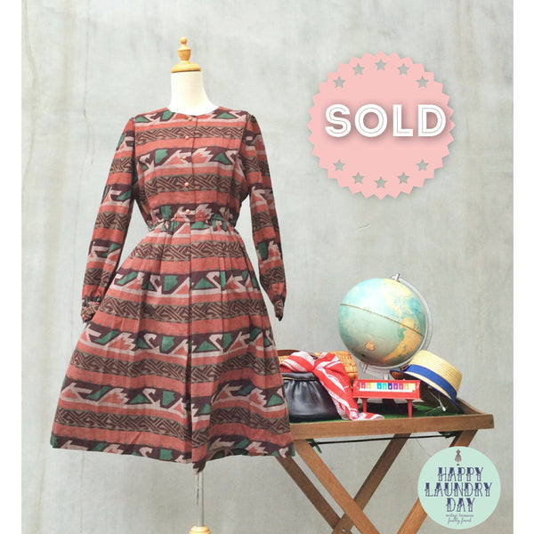 SALE | Aztec Attack | Vintage tribal ethnic aztec print Wool dress | Pleat front