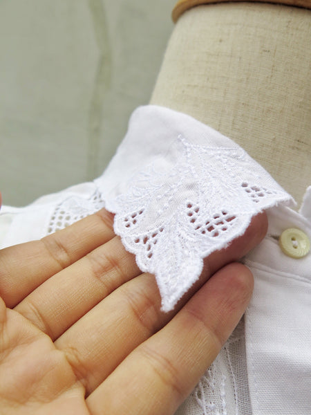 Let us Lattice work | Vintage 1970s 1980s Bohemian hippie latticework Embroidered scalloped collar White Shirt