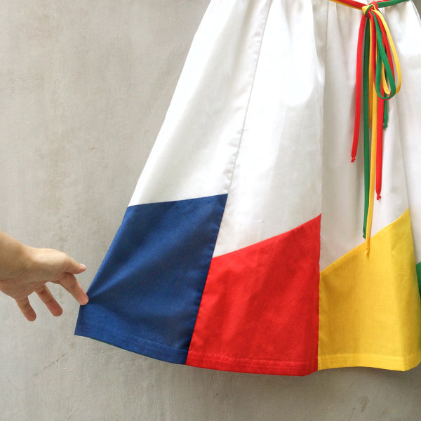 Primary Crayons | Vintage 1970s 1980s colour block Blue Yellow Red Green geometric White Summer Skirt