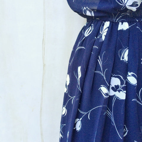 Midnight Clouds | Vintage 1950s V-neck and V-back Flowy Tulip print Navy blue and white 1970s Sexy Disco dress