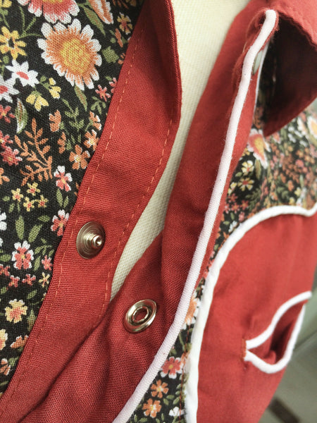 SALE ! |  Western Cowboy Petite Shirt | Vintage 1960s wild wild west Cowboy floral Print auburn Shirt