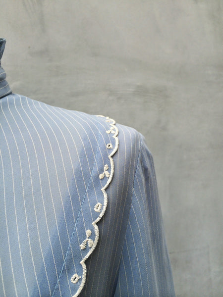 SALE ! |  Gray Beauty | Lace trim Vintage 70s long sleeve Secretary dress