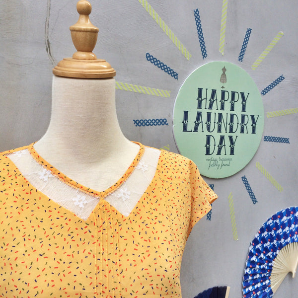 Sunshine Fireworks| Vintage 1940s 1950s Lace collar cutout Confetti polka dot print Yellow Day Dress
