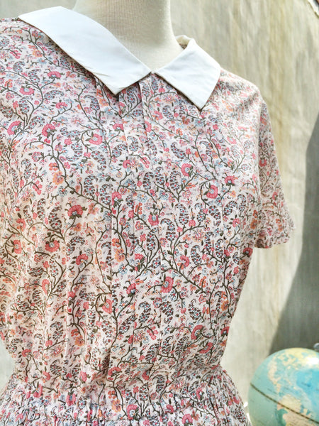 Too cool for school | Vintage 1980s collared paisley Floral print pleated front Tea dress