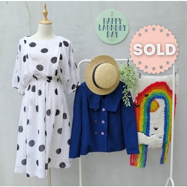 Rain and shine | Vintage 1960s loose fit slouchy top Black white monochrome Polka dot dress