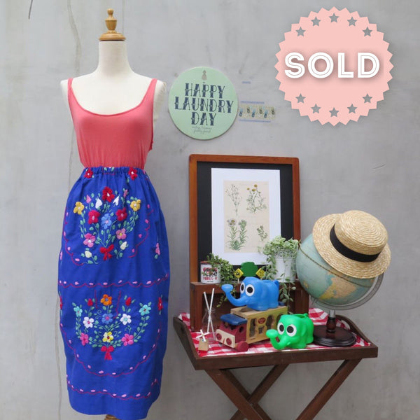 Summer Flirt | Vintage 1960s 1970s Mexican embroidered Ethnic Blue Calf-length Skirt