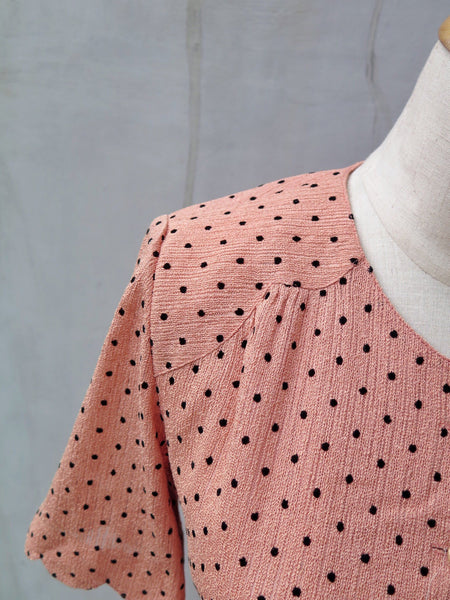 MUST HAVE! | Pearl Jam Ma'am | Vintage 1950s 1960s Scalloped hems Peach pink and black polka dots Slim Fit Dress
